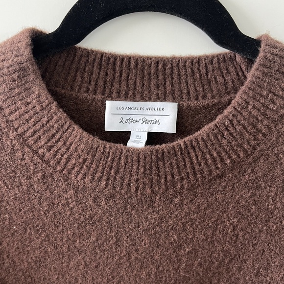 Cropped Relaxed Sweater - Picture 2 of 5